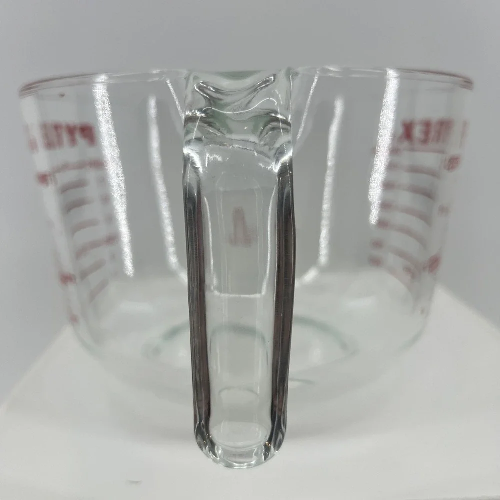 Pyrex very nice